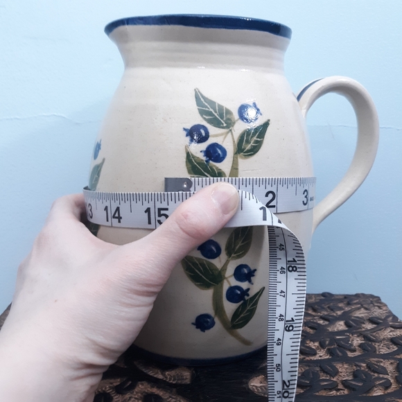 Vintage Pitcher Hand Thrown Studio Art Pottery Blueberries Blue White JoEl Maine - Picture 9 of 11